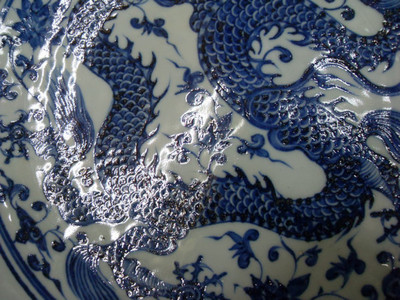 如何區分青花瓷器蘇麻離青的凝聚斑與鐵銹斑_中華陶瓷網